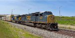 CSX 4552 leads M226.